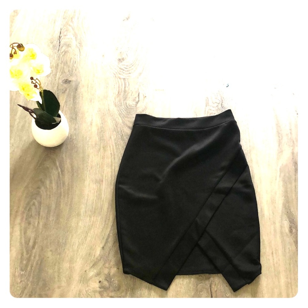 Back tight pencil skirt